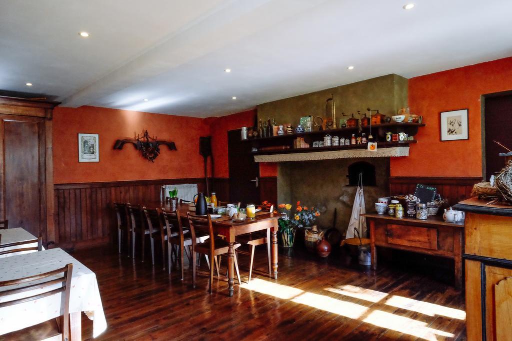 Juzet-de-Luchon Le Poujastou Bed & Breakfast エクステリア 写真